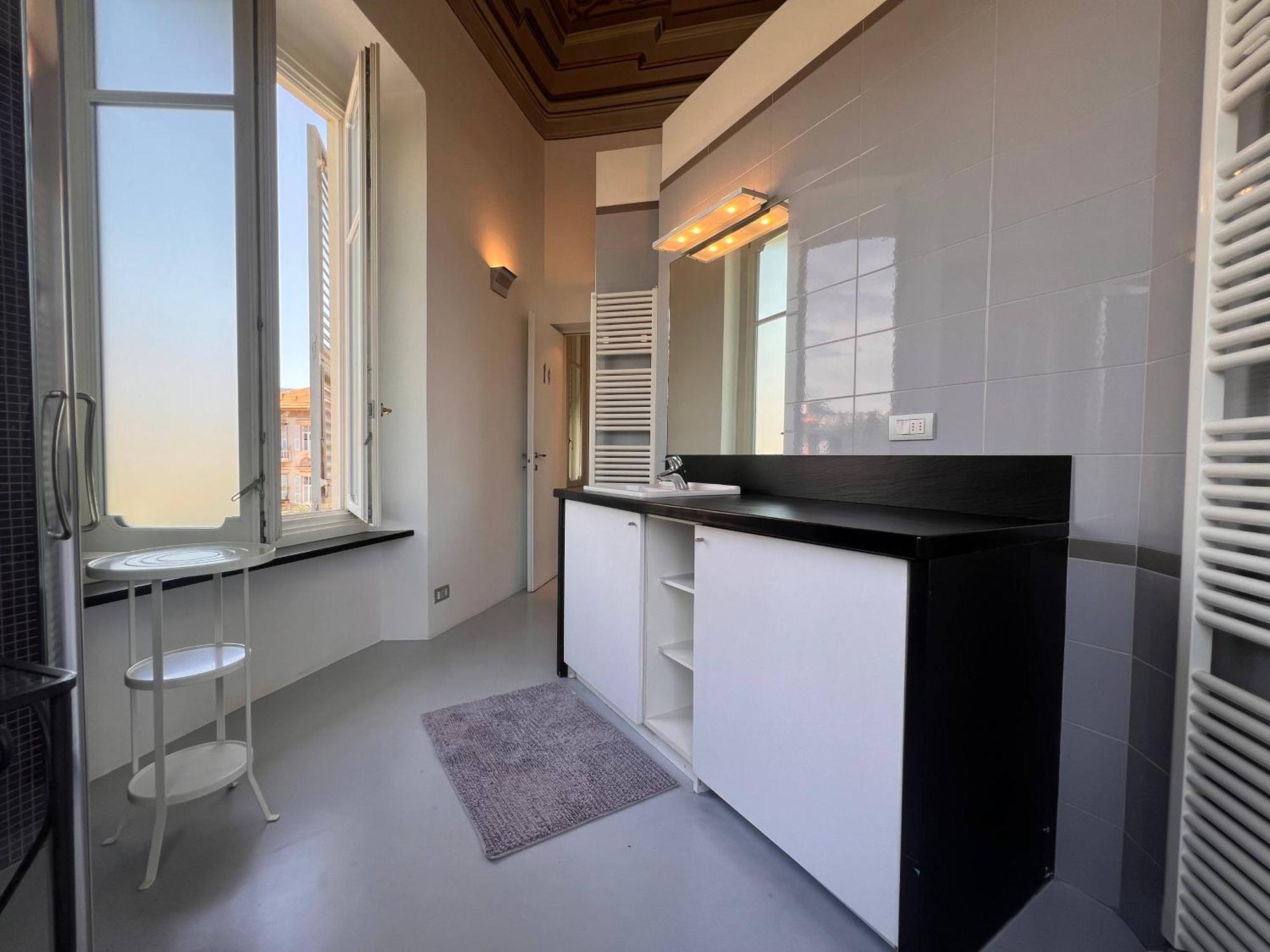Welcome Riviera - Berto's Luxury 3 Bedrooms 2 Bathrooms In Centre Apartment *
